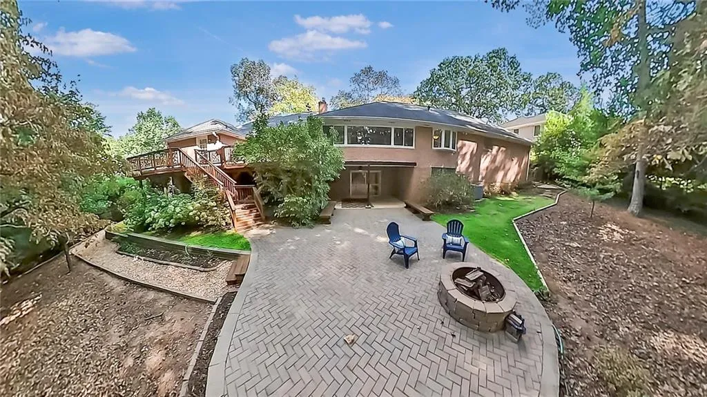 5735 Riverwood Drive, Atlanta, Georgia 30328, 4 Bedrooms Bedrooms, ,3 BathroomsBathrooms,Residential,For Sale,5735 Riverwood Drive,7656382