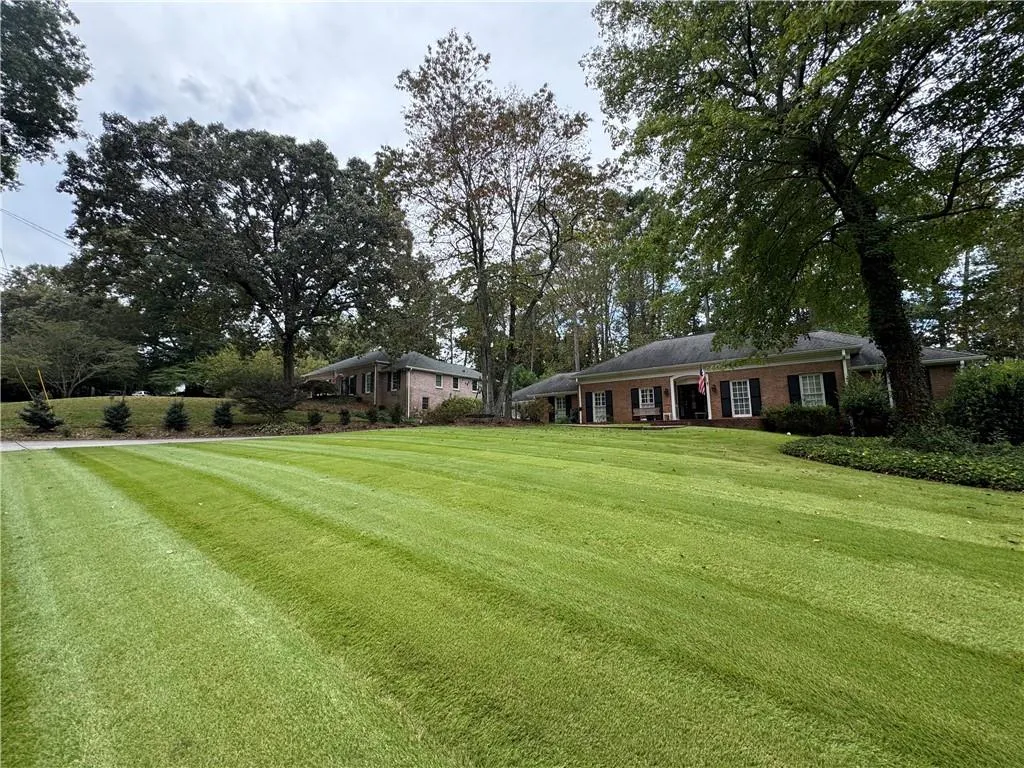 5735 Riverwood Drive, Atlanta, Georgia 30328, 4 Bedrooms Bedrooms, ,3 BathroomsBathrooms,Residential,For Sale,5735 Riverwood Drive,7656382