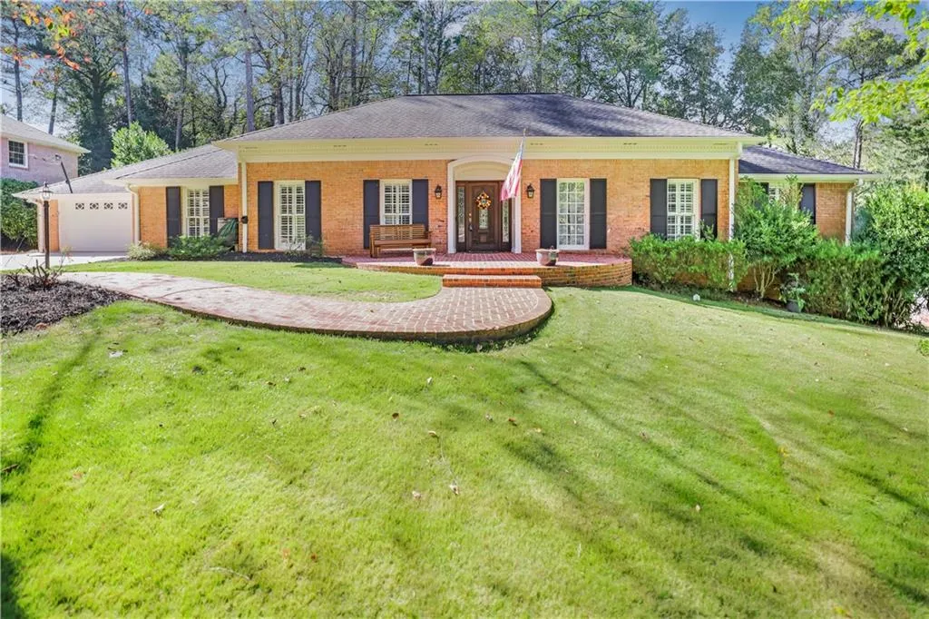 5735 Riverwood Drive, Atlanta, Georgia 30328, 4 Bedrooms Bedrooms, ,3 BathroomsBathrooms,Residential,For Sale,5735 Riverwood Drive,7656382