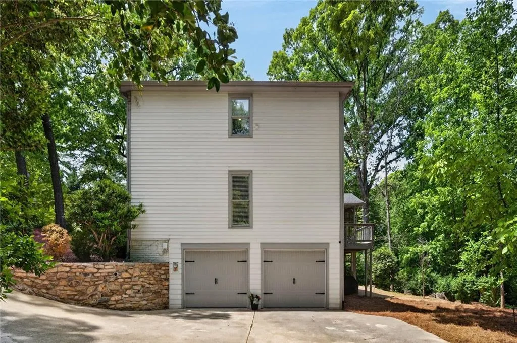 330 High Brook Drive, Atlanta, Georgia 30342, 4 Bedrooms Bedrooms, ,4 BathroomsBathrooms,Residential,For Sale,330 High Brook Drive,7758146