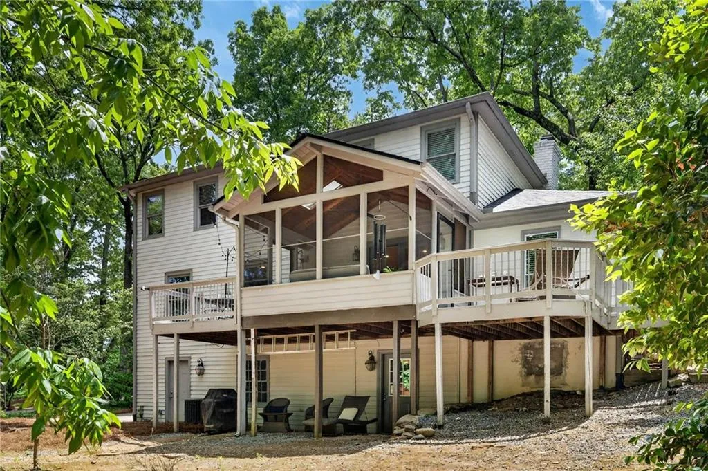 330 High Brook Drive, Atlanta, Georgia 30342, 4 Bedrooms Bedrooms, ,4 BathroomsBathrooms,Residential,For Sale,330 High Brook Drive,7758146