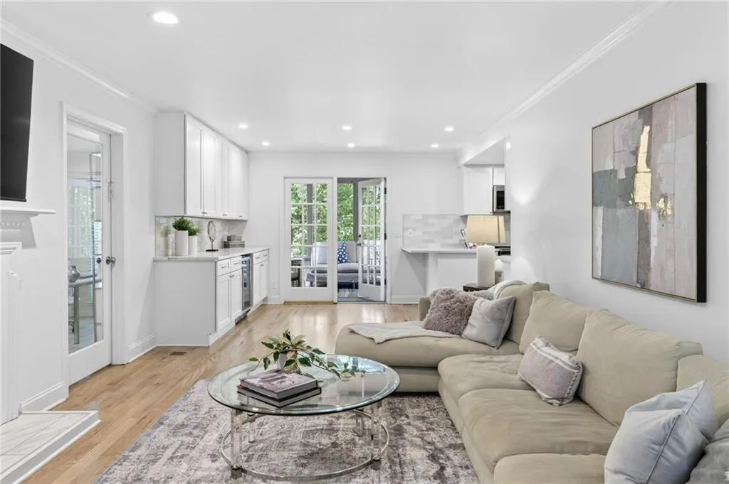 330 High Brook Drive, Atlanta, Georgia 30342, 4 Bedrooms Bedrooms, ,4 BathroomsBathrooms,Residential,For Sale,330 High Brook Drive,7758146