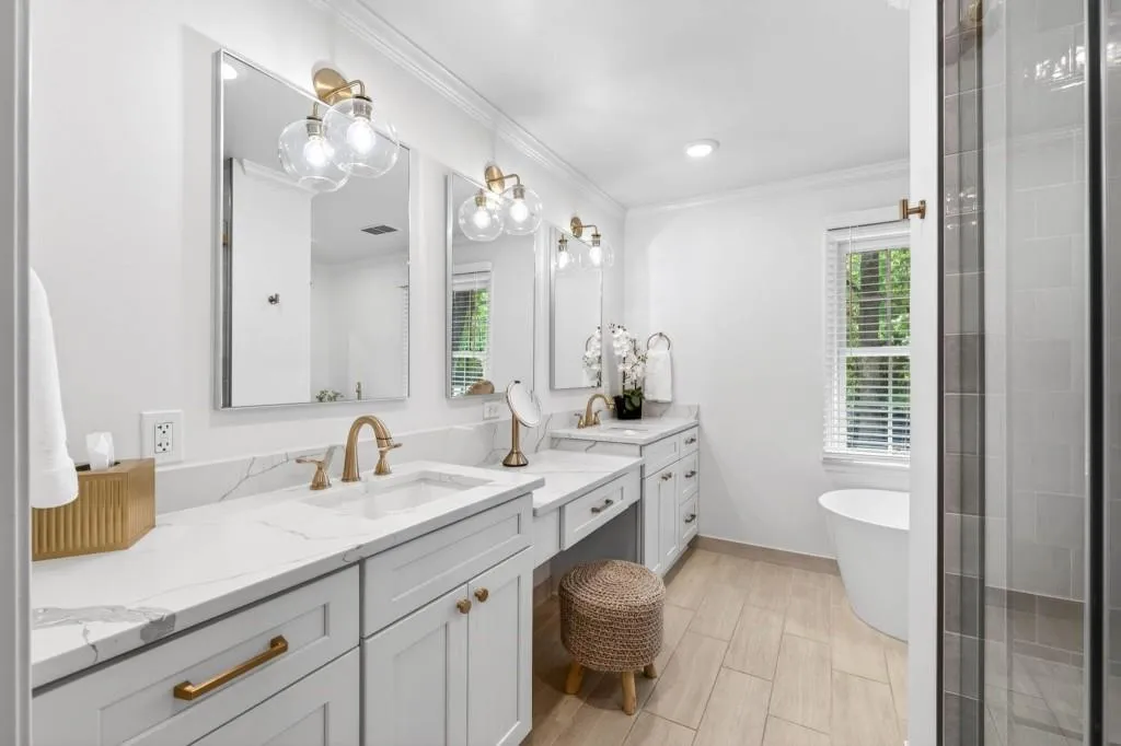 330 High Brook Drive, Atlanta, Georgia 30342, 4 Bedrooms Bedrooms, ,4 BathroomsBathrooms,Residential,For Sale,330 High Brook Drive,7758146