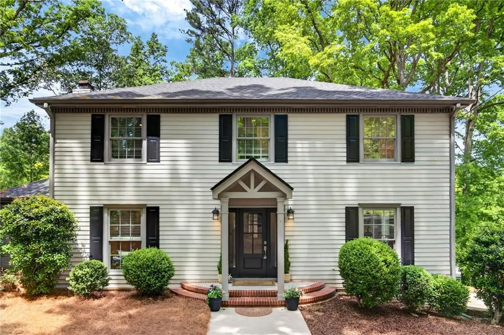330 High Brook Drive, Atlanta, Georgia 30342, 4 Bedrooms Bedrooms, ,4 BathroomsBathrooms,Residential,For Sale,330 High Brook Drive,7758146