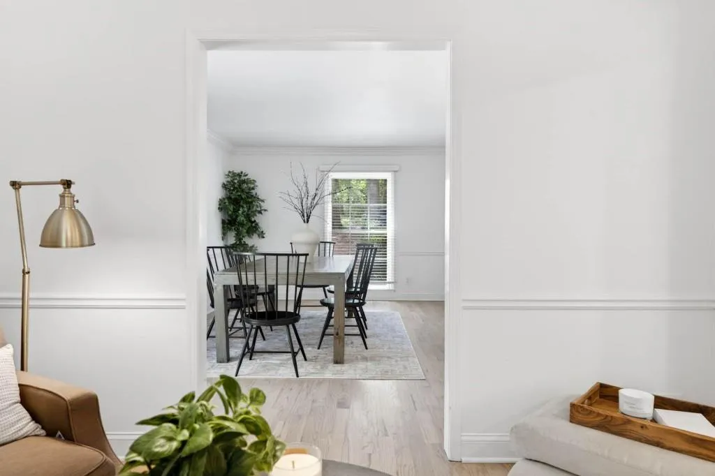 330 High Brook Drive, Atlanta, Georgia 30342, 4 Bedrooms Bedrooms, ,4 BathroomsBathrooms,Residential,For Sale,330 High Brook Drive,7758146