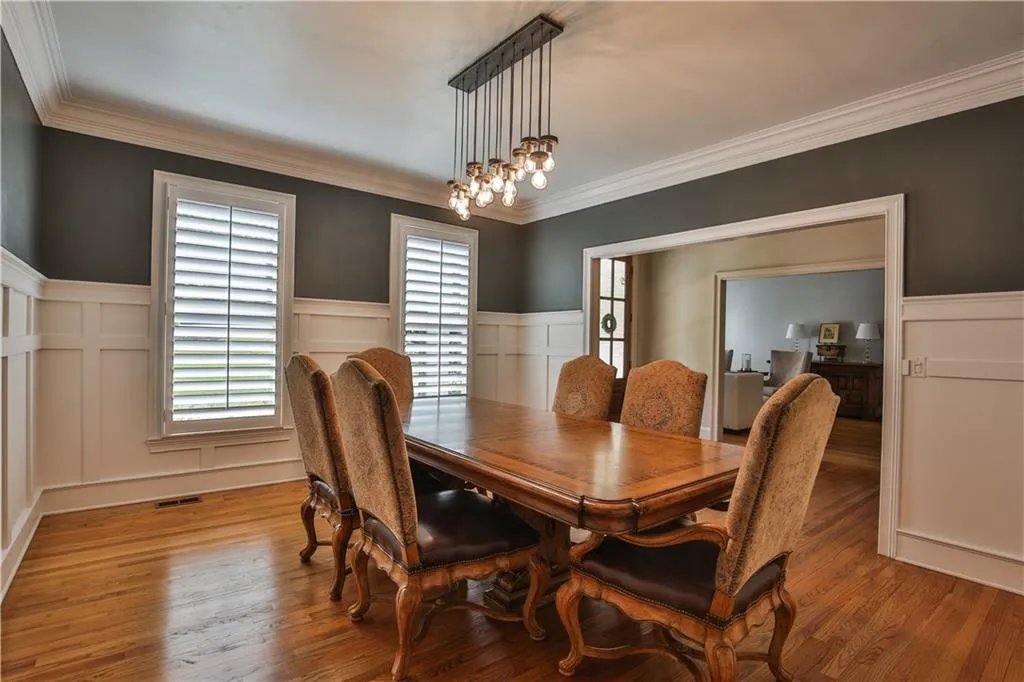 330 Rumford Point, Sandy Springs, Georgia 30350, 6 Bedrooms Bedrooms, ,4 BathroomsBathrooms,Residential,Sold,330 Rumford Point,5995338