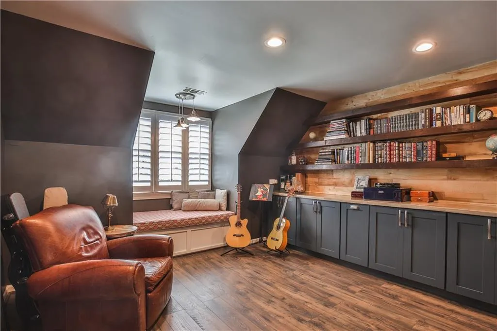 330 Rumford Point, Sandy Springs, Georgia 30350, 6 Bedrooms Bedrooms, ,4 BathroomsBathrooms,Residential,Sold,330 Rumford Point,5995338