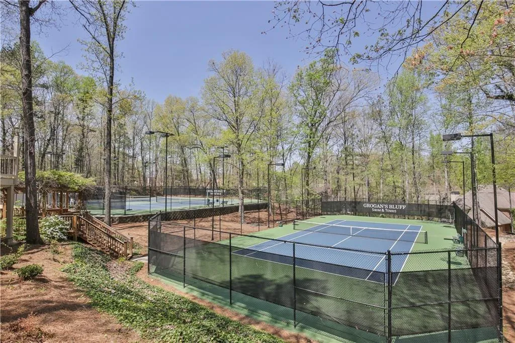 330 Rumford Point, Sandy Springs, Georgia 30350, 6 Bedrooms Bedrooms, ,4 BathroomsBathrooms,Residential,Sold,330 Rumford Point,5995338