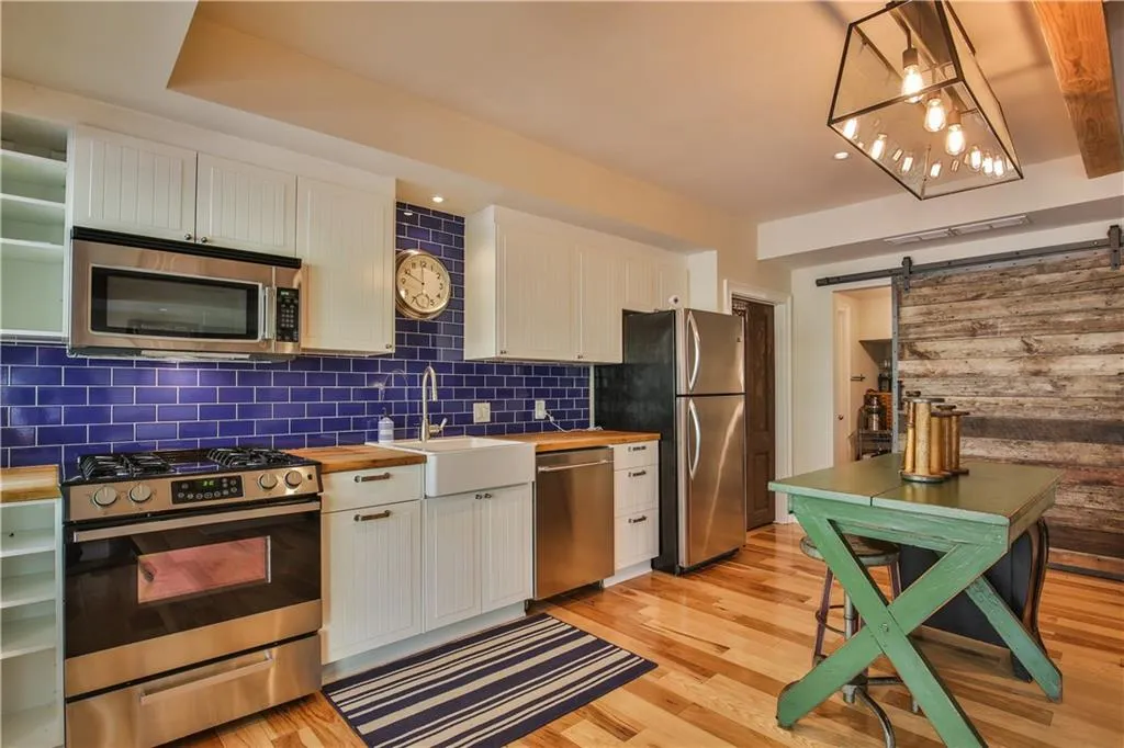 330 Rumford Point, Sandy Springs, Georgia 30350, 6 Bedrooms Bedrooms, ,4 BathroomsBathrooms,Residential,Sold,330 Rumford Point,5995338