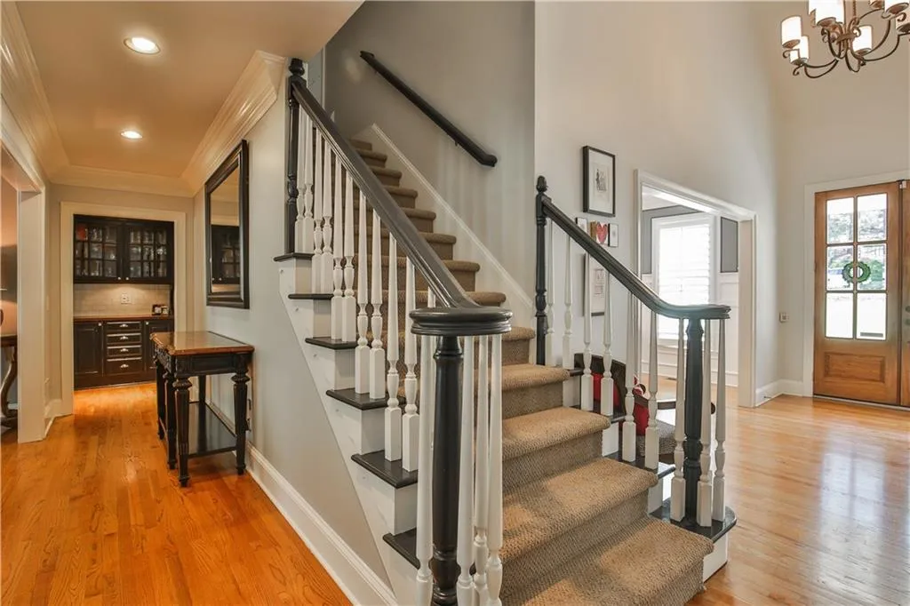 330 Rumford Point, Sandy Springs, Georgia 30350, 6 Bedrooms Bedrooms, ,4 BathroomsBathrooms,Residential,Sold,330 Rumford Point,5995338