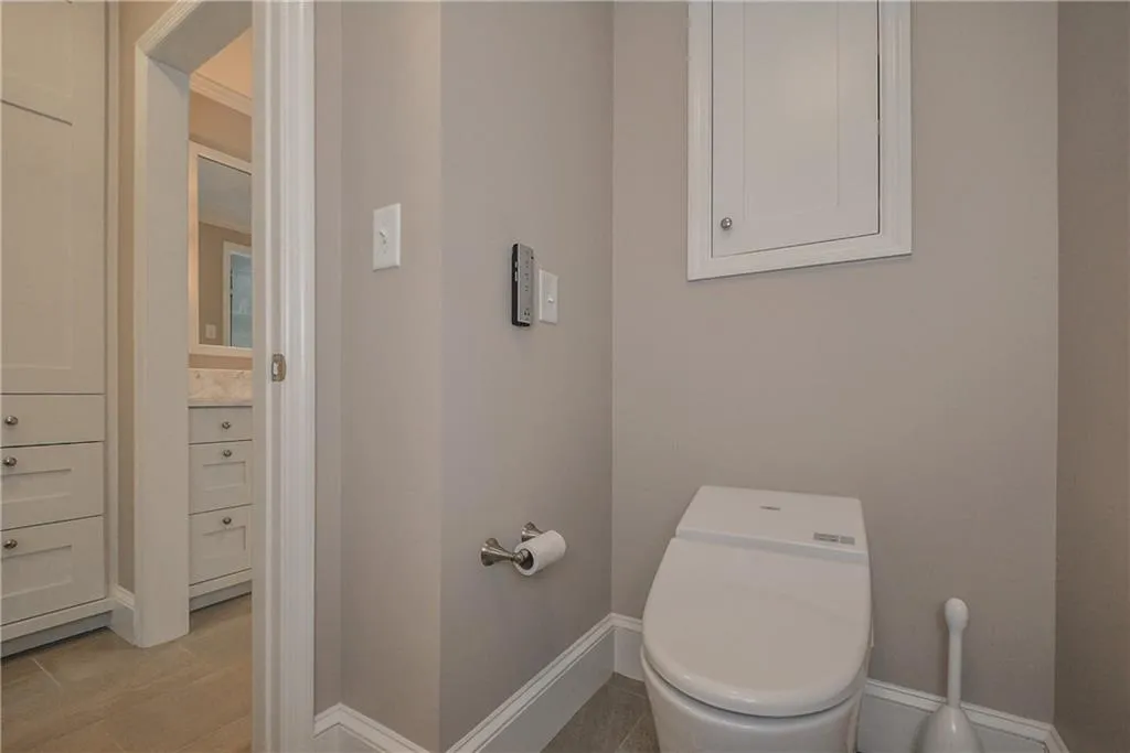 1685 Brandon Hall Drive, Sandy Springs, Georgia 30350, 5 Bedrooms Bedrooms, ,4 BathroomsBathrooms,Residential,Sold,1685 Brandon Hall Drive,6828562