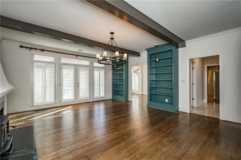 1685 Brandon Hall Drive, Sandy Springs, Georgia 30350, 5 Bedrooms Bedrooms, ,4 BathroomsBathrooms,Residential,Sold,1685 Brandon Hall Drive,6828562