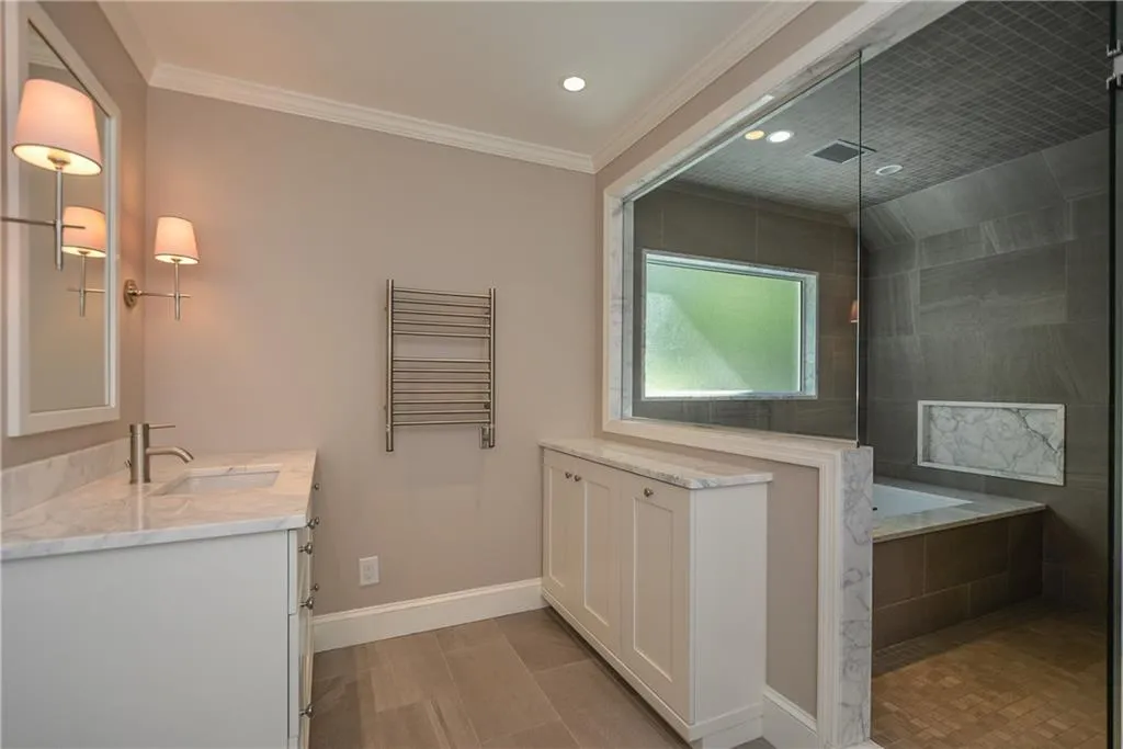 1685 Brandon Hall Drive, Sandy Springs, Georgia 30350, 5 Bedrooms Bedrooms, ,4 BathroomsBathrooms,Residential,Sold,1685 Brandon Hall Drive,6828562