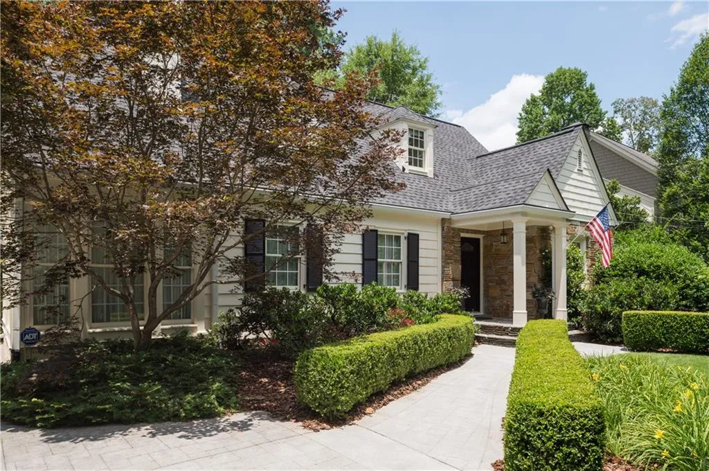 3130 Peachtree Drive Ne, Atlanta, Georgia 30305, 4 Bedrooms Bedrooms, ,3 BathroomsBathrooms,Residential,Sold,3130 Peachtree Drive Ne,5864594