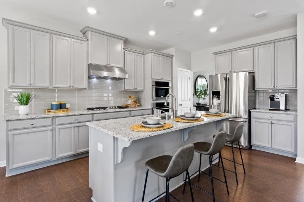 352 Provenance Drive, Sandy Springs, Georgia 30328, 3 Bedrooms Bedrooms, ,3 BathroomsBathrooms,Residential,Sold,352 Provenance Drive,6705933