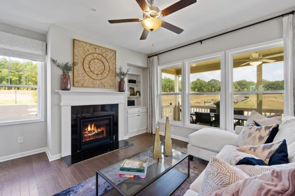 352 Provenance Drive, Sandy Springs, Georgia 30328, 3 Bedrooms Bedrooms, ,3 BathroomsBathrooms,Residential,Sold,352 Provenance Drive,6705933