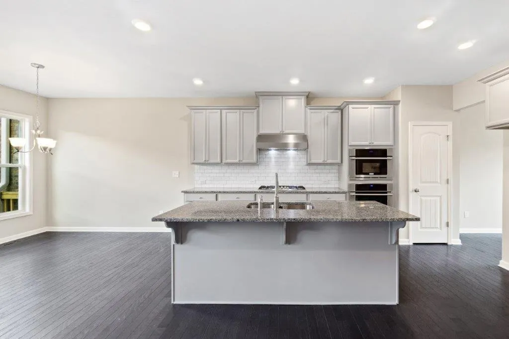 352 Provenance Drive, Sandy Springs, Georgia 30328, 3 Bedrooms Bedrooms, ,3 BathroomsBathrooms,Residential,Sold,352 Provenance Drive,6705933