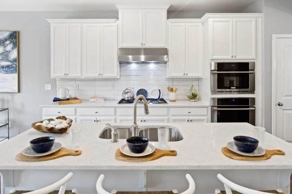 352 Provenance Drive, Sandy Springs, Georgia 30328, 3 Bedrooms Bedrooms, ,3 BathroomsBathrooms,Residential,Sold,352 Provenance Drive,6705933