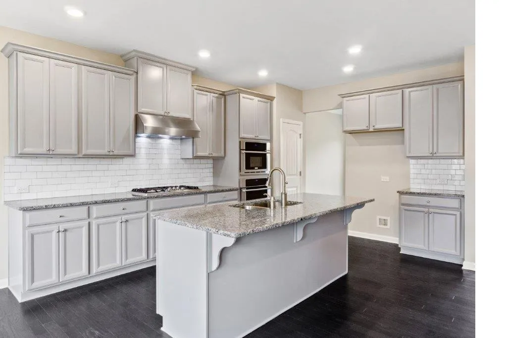 352 Provenance Drive, Sandy Springs, Georgia 30328, 3 Bedrooms Bedrooms, ,3 BathroomsBathrooms,Residential,Sold,352 Provenance Drive,6705933