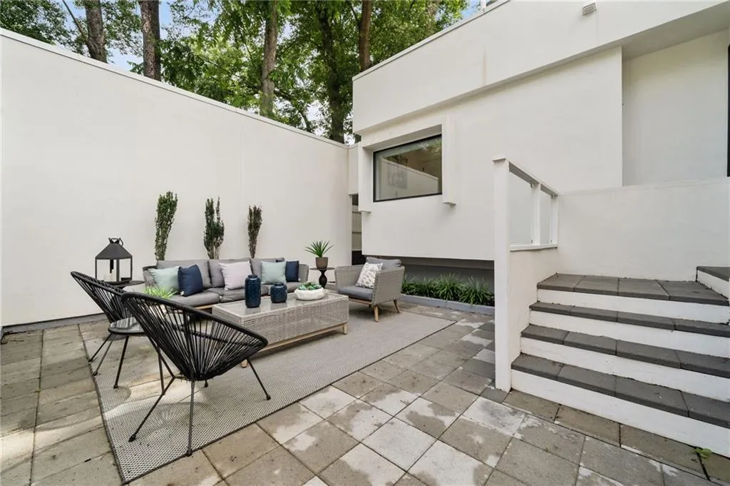 727 Berkeley Avenue, Atlanta, Georgia 30318, 4 Bedrooms Bedrooms, ,4 BathroomsBathrooms,Residential,For Sale,727 Berkeley Avenue,7611675