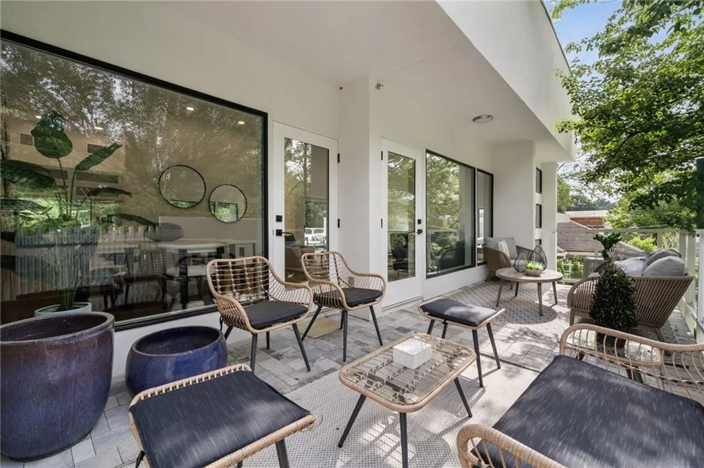 727 Berkeley Avenue, Atlanta, Georgia 30318, 4 Bedrooms Bedrooms, ,4 BathroomsBathrooms,Residential,For Sale,727 Berkeley Avenue,7611675