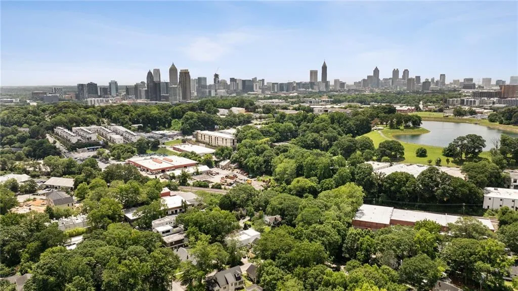 727 Berkeley Avenue, Atlanta, Georgia 30318, 4 Bedrooms Bedrooms, ,4 BathroomsBathrooms,Residential,For Sale,727 Berkeley Avenue,7611675