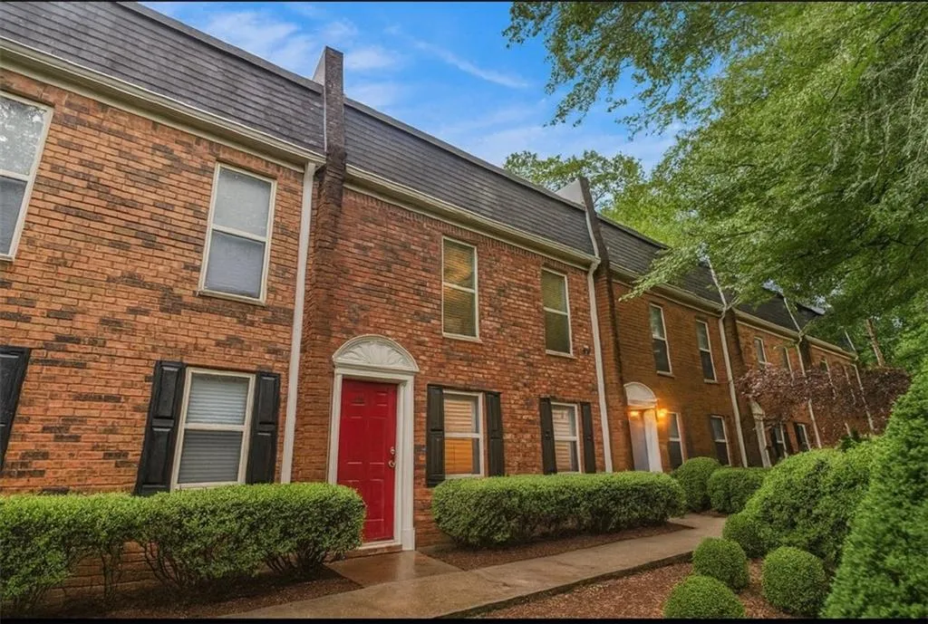 115 Winding River Drive Unit B, Atlanta, Georgia 30350, 3 Bedrooms Bedrooms, ,2 BathroomsBathrooms,Residential,For Sale,115 Winding River Drive Unit B,7629763
