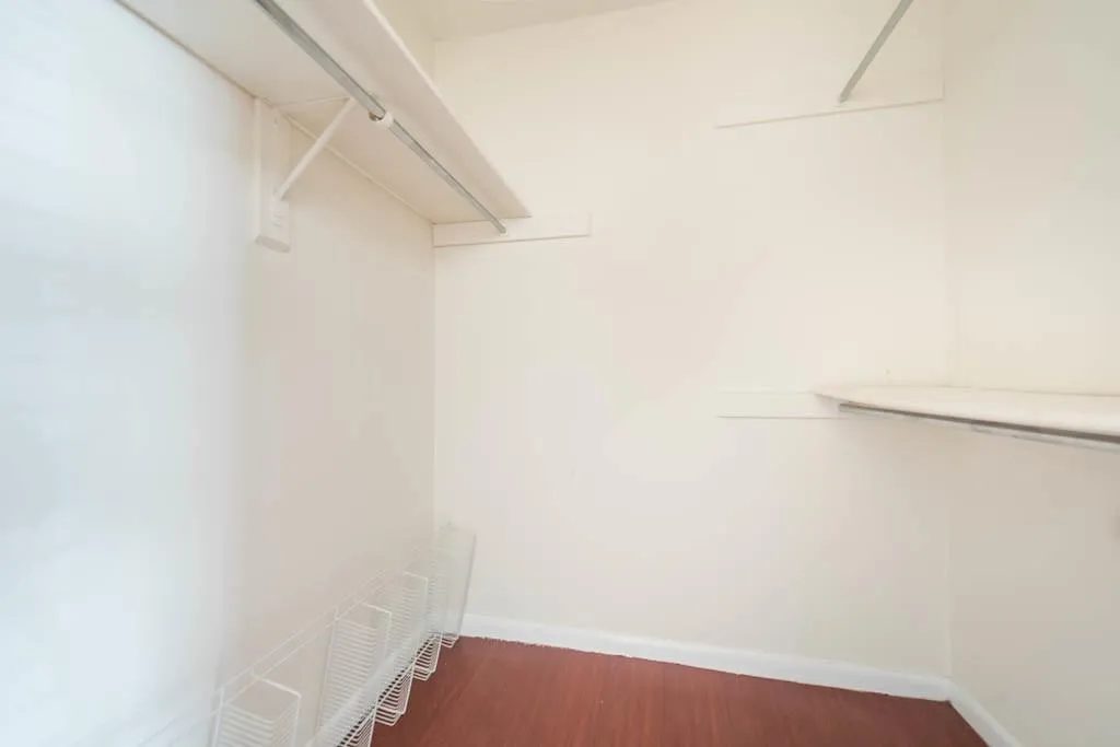 8740 Roswell Road Unit 4b, Atlanta, Georgia 30350, 2 Bedrooms Bedrooms, ,2 BathroomsBathrooms,Residential,Sold,8740 Roswell Road Unit 4b,5871787