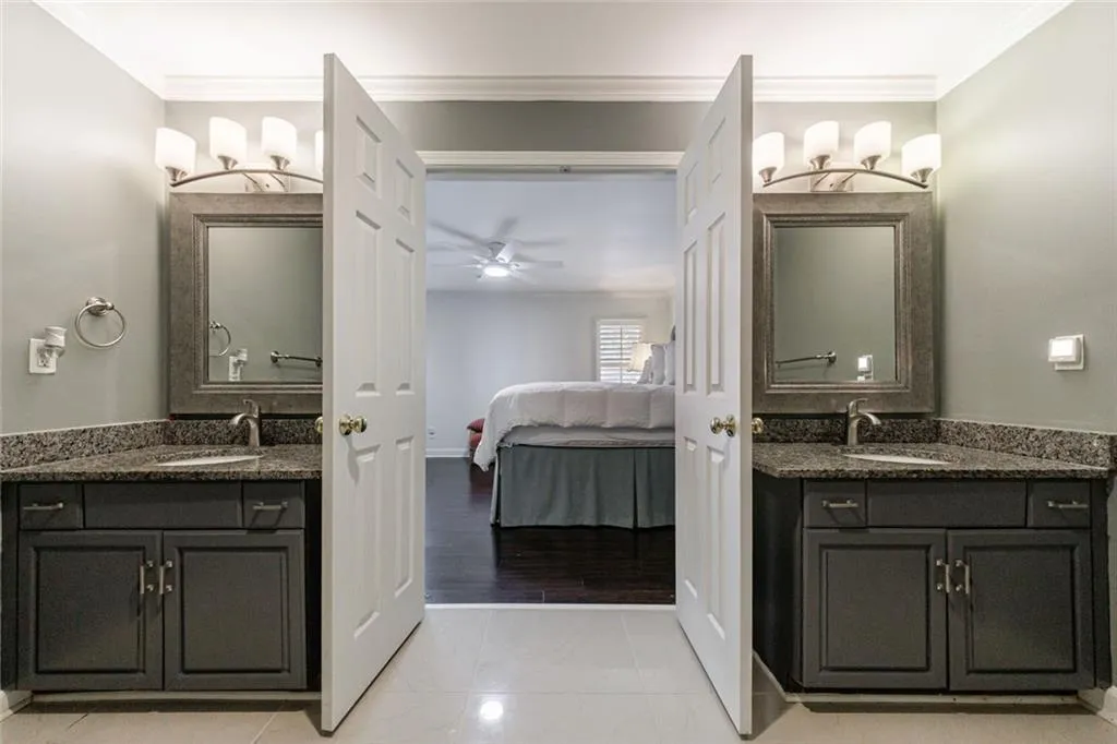 1836 S Garden Court Ne, Brookhaven, Georgia 30319, 2 Bedrooms Bedrooms, ,2 BathroomsBathrooms,Residential,For Sale,1836 S Garden Court Ne,7666245