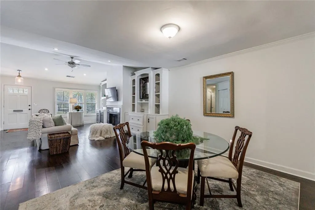 1836 S Garden Court Ne, Brookhaven, Georgia 30319, 2 Bedrooms Bedrooms, ,2 BathroomsBathrooms,Residential,For Sale,1836 S Garden Court Ne,7666245