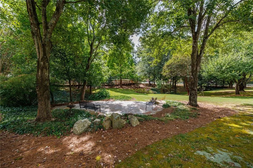 1836 S Garden Court Ne, Brookhaven, Georgia 30319, 2 Bedrooms Bedrooms, ,2 BathroomsBathrooms,Residential,For Sale,1836 S Garden Court Ne,7666245