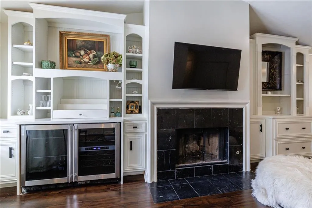 1836 S Garden Court Ne, Brookhaven, Georgia 30319, 2 Bedrooms Bedrooms, ,2 BathroomsBathrooms,Residential,For Sale,1836 S Garden Court Ne,7666245