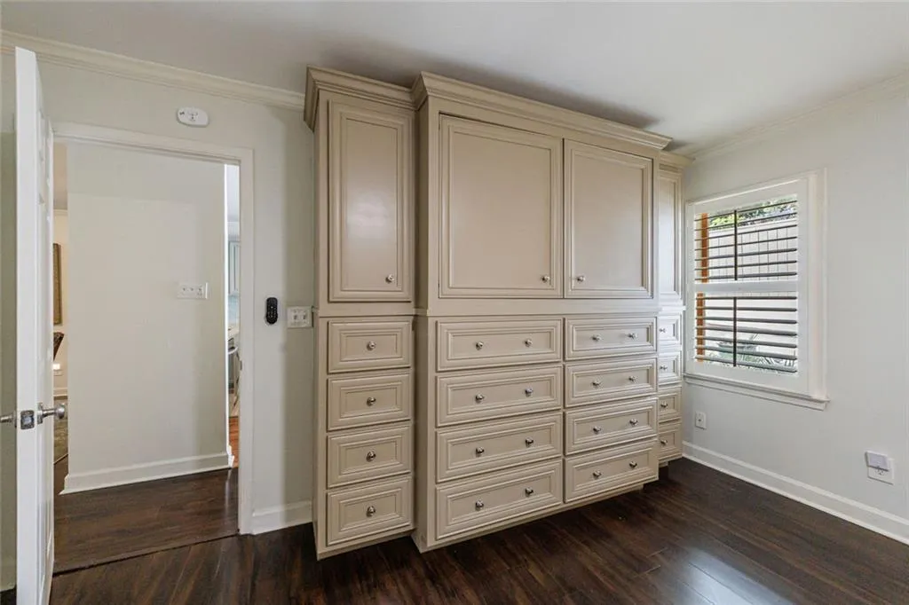 1836 S Garden Court Ne, Brookhaven, Georgia 30319, 2 Bedrooms Bedrooms, ,2 BathroomsBathrooms,Residential,For Sale,1836 S Garden Court Ne,7666245