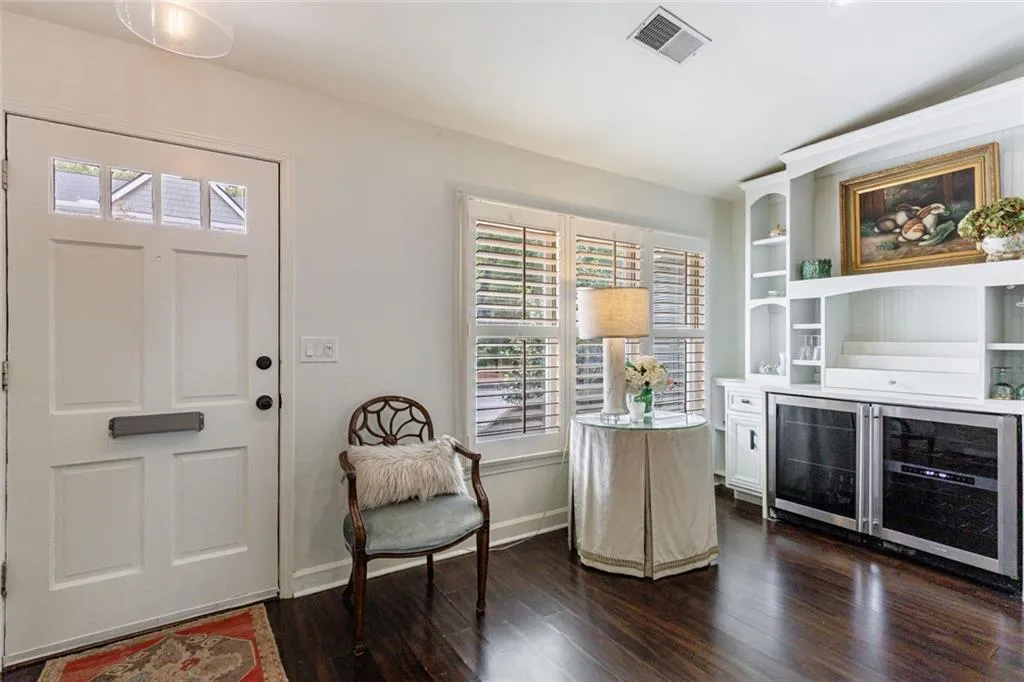 1836 S Garden Court Ne, Brookhaven, Georgia 30319, 2 Bedrooms Bedrooms, ,2 BathroomsBathrooms,Residential,For Sale,1836 S Garden Court Ne,7666245