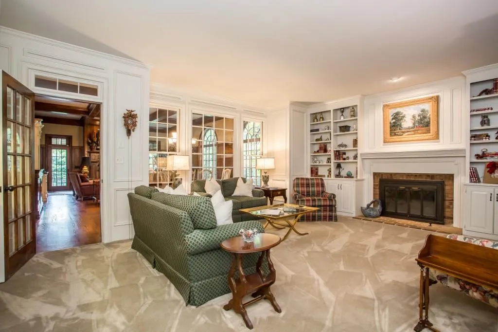 230 Grapevine Run, Sandy Springs, Georgia 30350, 5 Bedrooms Bedrooms, ,5 BathroomsBathrooms,Residential,Sold,230 Grapevine Run,5874338