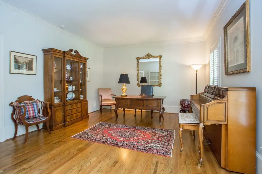 230 Grapevine Run, Sandy Springs, Georgia 30350, 5 Bedrooms Bedrooms, ,5 BathroomsBathrooms,Residential,Sold,230 Grapevine Run,5874338