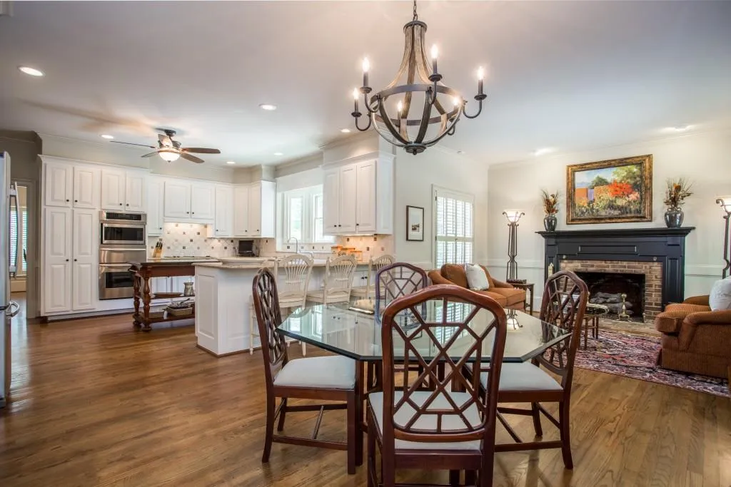 230 Grapevine Run, Sandy Springs, Georgia 30350, 5 Bedrooms Bedrooms, ,5 BathroomsBathrooms,Residential,Sold,230 Grapevine Run,5874338