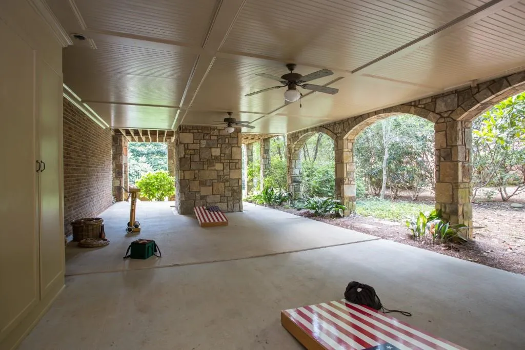 230 Grapevine Run, Sandy Springs, Georgia 30350, 5 Bedrooms Bedrooms, ,5 BathroomsBathrooms,Residential,Sold,230 Grapevine Run,5874338