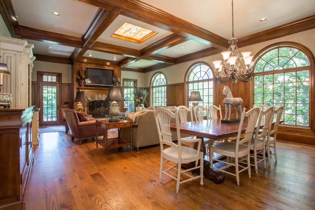 230 Grapevine Run, Sandy Springs, Georgia 30350, 5 Bedrooms Bedrooms, ,5 BathroomsBathrooms,Residential,Sold,230 Grapevine Run,5874338