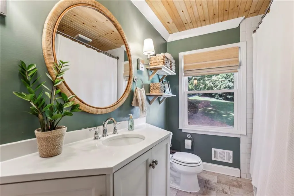 Full Bath - Tub & Shower