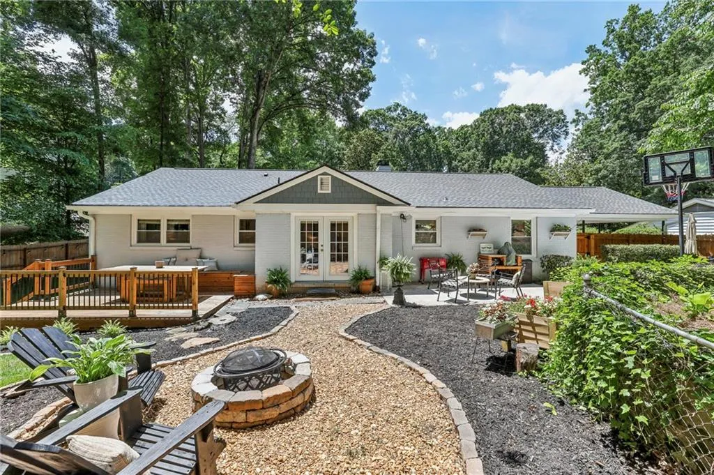New 30yr. roof, fire pit