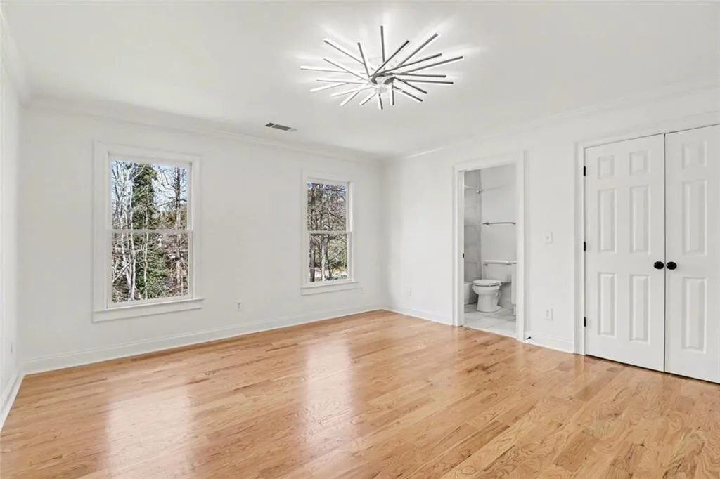 Bedroom with Full Bath & Walk-In Closet