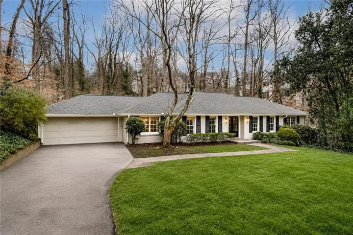 4601 Club Circle Ne, Atlanta, Georgia 30319