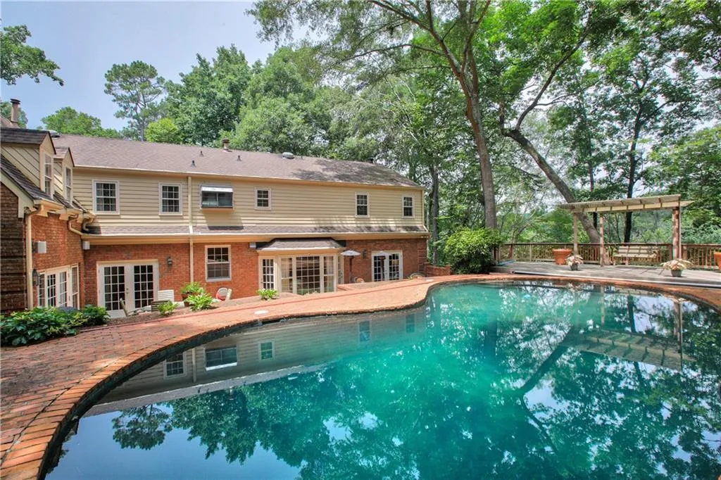 6155 River Chase Circle, Sandy Springs, Georgia 30328, 5 Bedrooms Bedrooms, ,5 BathroomsBathrooms,Residential,Sold,6155 River Chase Circle,5963586