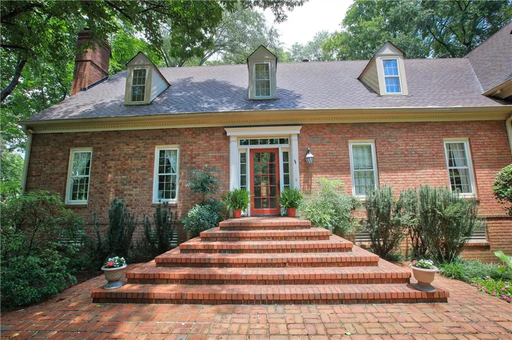 6155 River Chase Circle, Sandy Springs, Georgia 30328, 5 Bedrooms Bedrooms, ,5 BathroomsBathrooms,Residential,Sold,6155 River Chase Circle,5963586