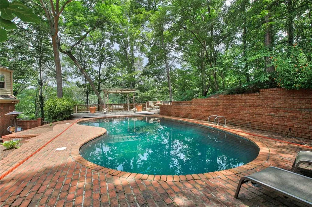 6155 River Chase Circle, Sandy Springs, Georgia 30328, 5 Bedrooms Bedrooms, ,5 BathroomsBathrooms,Residential,Sold,6155 River Chase Circle,5963586