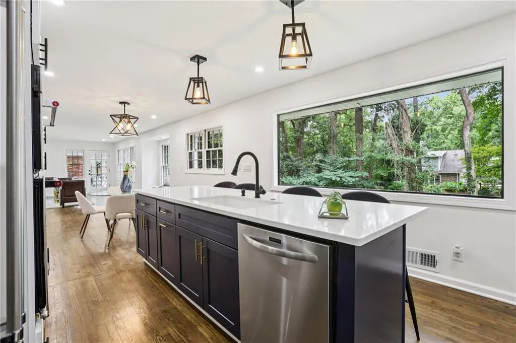 335 Amberidge Trail, Atlanta, Georgia 30328, 4 Bedrooms Bedrooms, ,3 BathroomsBathrooms,Residential,For Sale,335 Amberidge Trail,7625813