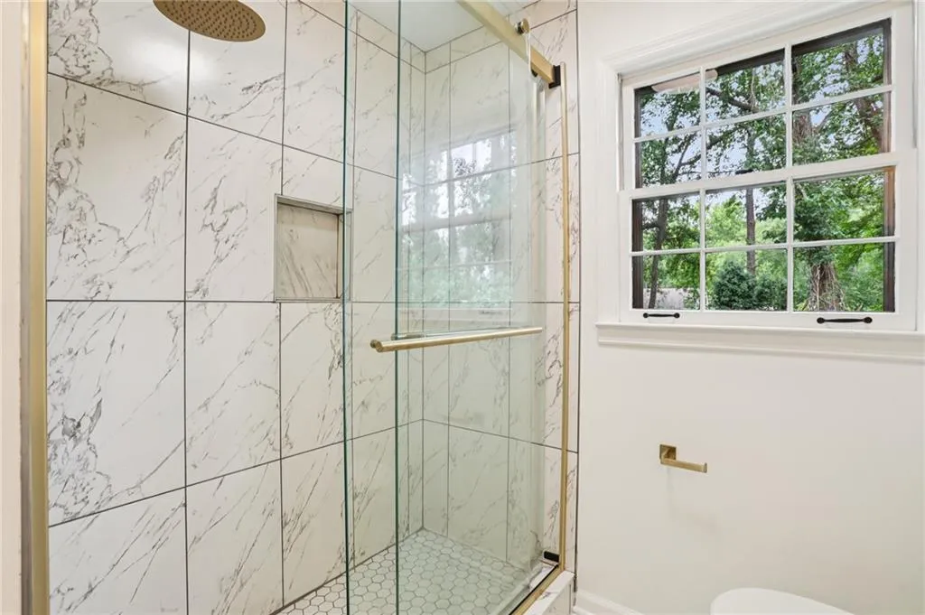 335 Amberidge Trail, Atlanta, Georgia 30328, 4 Bedrooms Bedrooms, ,3 BathroomsBathrooms,Residential,For Sale,335 Amberidge Trail,7625813