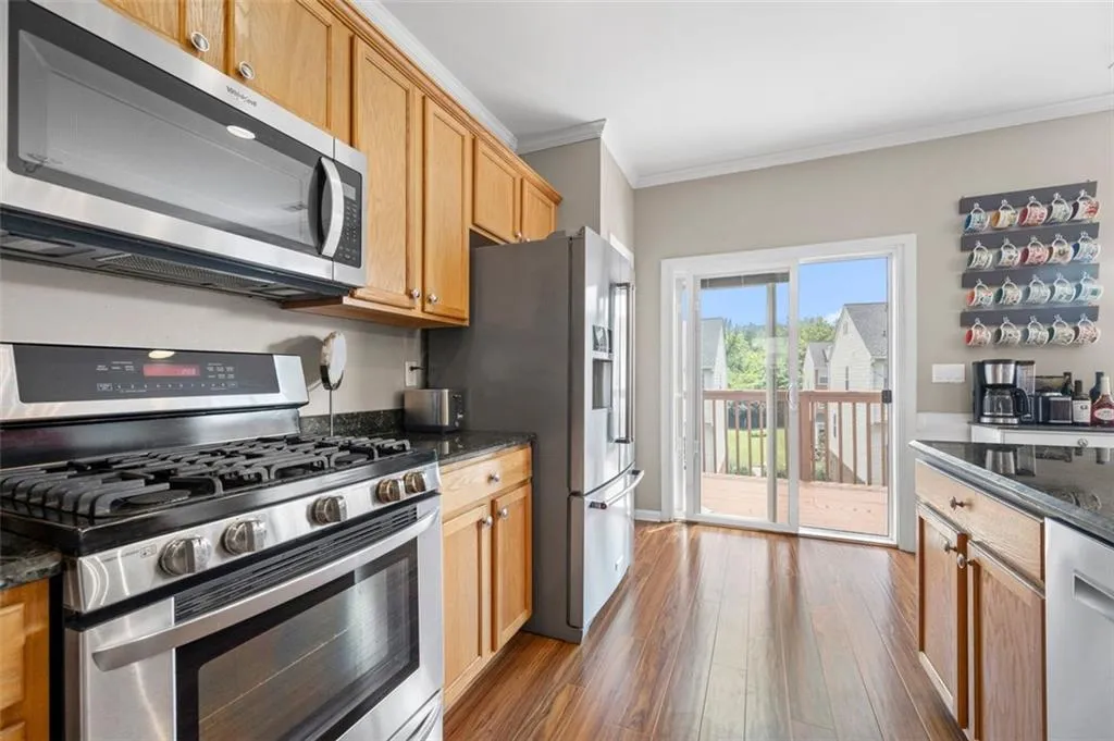 3542 Chattahoochee Summit Lane Se, Atlanta, Georgia 30339, 3 Bedrooms Bedrooms, ,3 BathroomsBathrooms,Residential,For Sale,3542 Chattahoochee Summit Lane Se,7642819