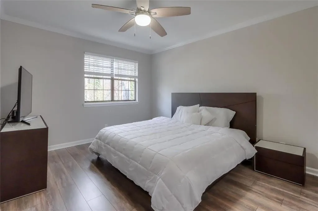 405 Barrington Hills Drive, Sandy Springs, Georgia 30350, 2 Bedrooms Bedrooms, ,2 BathroomsBathrooms,Residential,Sold,405 Barrington Hills Drive,6847193